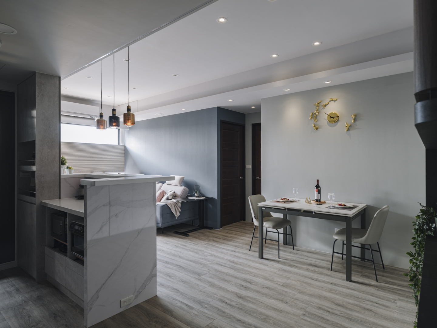 現代機能 沉著清新