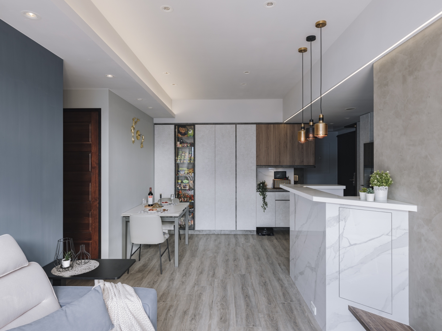 現代機能 沉著清新