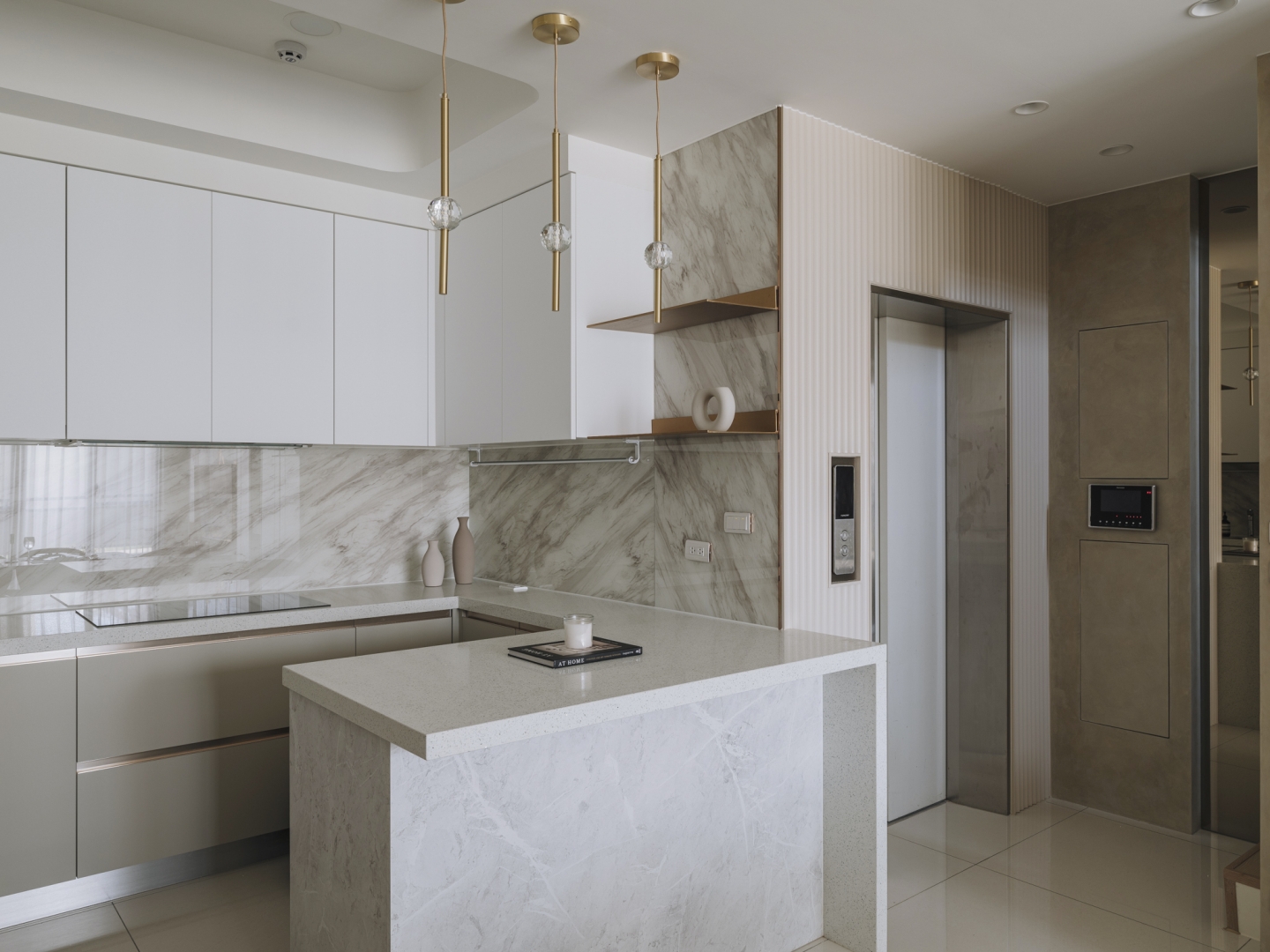 奶金柔光・雅緻居所