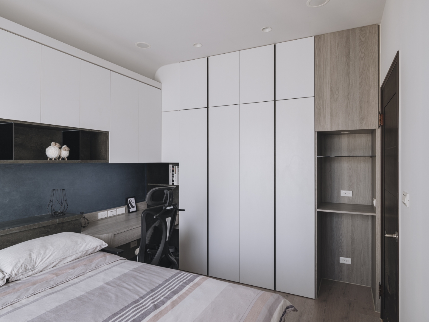 奶金柔光・雅緻居所